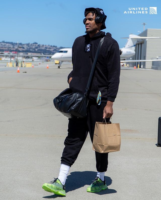 多米全站APP-黄蜂队球员名单最新